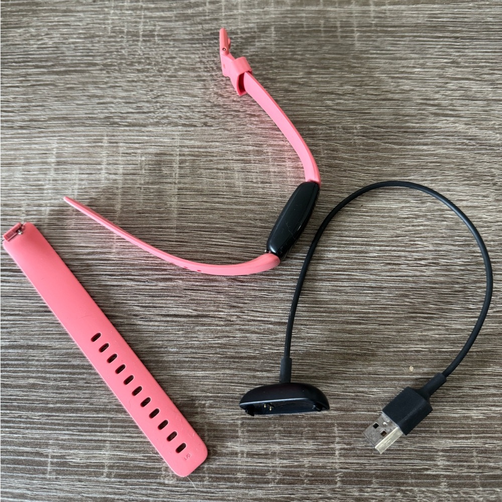 Fitbit Inspire 2 desert rose